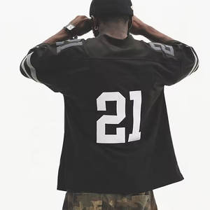 Maillot de football américain avec impression de sublimation complète et col en V pour un usage professionnel Maillot de football américain de coupe personnalisée - Product Image 6