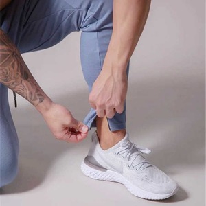 Pantalon de survêtement OEM en gros, couleur personnalisée, pantalon de jogging unisexe, pantalon de survêtement ample pour homme, 100 % coton molletonné, séchage rapide, fitness, course à pied - Product Image 4