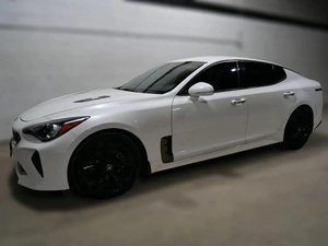 Buena Oferta para el K-ia Stinger GT2 AWD 2023 con Motor V6 Twin-Turbo y Modificaciones de Rendimiento - Product Image 3