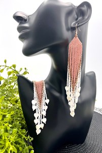 Pendientes de cuentas bohemias con flecos en cascada Andy de diseño turquesa, regalo de joyería único - Product Image 6