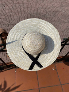 หมวกฟางสไตล์เม็กซิกันแบบสบายๆ สำหรับการเดินทางไปชายหาด เดินป่า หรือใช้ในชีวิตประจำวัน ดีไซน์คลาสสิก เหมาะสำหรับทุกเพศทุกวัย น้ำหนักเบา สีฟ้าลายดอกบัว - Product Image 5