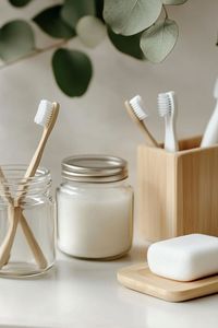 2025 Premium Eco Brosse à dents de voyage en bambou pour adultes Infusé de charbon de bois Durabilité et style - Product Image 4