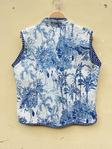 Gilet matelassé réversible en coton, imprimé indien, veste pour femme, veste sans manches, gilet léger fait à la main, cadeau pour elle - Product Image 6