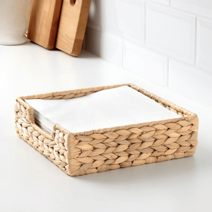 Plateau de rangement de cuisine en jacinthe d'eau tressé à la main - Plateau simple, design tressé artisanal durable, idéal pour les boissons, fabriqué au Vietnam - Product Image 1