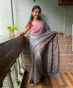 Nouveau dernier saree au look riche avec chemisier non cousu le plus bas prix du marché Surat Gujarat vêtement ethnique vêtement - Product Image 2