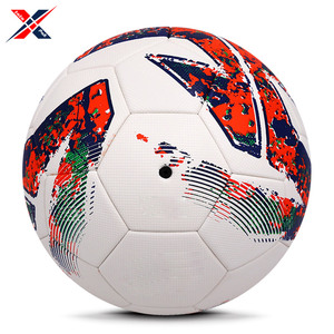 Ballon de football imprimé de logo personnalisé en matériau PU de haute qualité Taille officielle 5 Taille 4 Match laminé jouant au football pour Pakistanais - Product Image 4