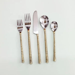 Ensemble de 5 couverts en acier inoxydable avec poignée en forme de feuille poli miroir, parfait pour les ustensiles de cuisine et la table de mariage - Product Image 5