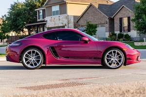 ปอร์เช่ 718 เคย์แมน สไตล์ อิดิชั่น ปี 2024 สีรูบี้ สตาร์ นีโอ พร้อมแพ็คเกจพรีเมียมและสปอร์ตโครโน - Product Image 2