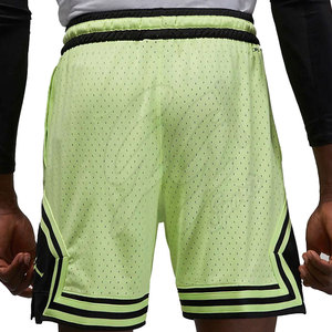 Pantalones cortos de baloncesto para adultos Pantalones cortos deportivos ligeros Material transpirable con pantalones cortos de equipo personalizados - Product Image 2