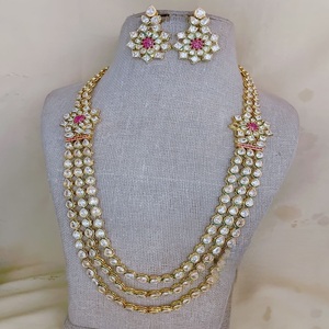 Hermoso conjunto de collar con aspecto de piedra chapada en oro de tres capas, pendientes para mujer, joyería de diseñador para boda y fiesta - Product Image 1