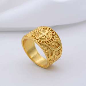 Bague Chevalière Croix de la Foi en Laiton Plaqué Or 18 carats, Symbole Chrétien Sacré, Spirituelle et Religieuse, Vente en Gros, Unisexe - Product Image 4