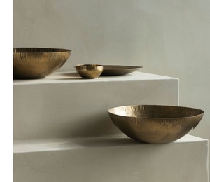 Tazón de Metal Martillado Premium con Superficie Antiadherente para Servir Ensaladas, Frutas, Aperitivos y Más, para Uso Doméstico o Comercial, Especial Ramadán - Product Image 3