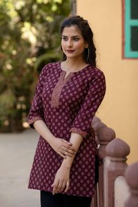 High on Demand Ethnic Clothing & Accessories Cotton Printed Kurti Tops for Regular and Office Wear Available for Sale From India - Product Image 4