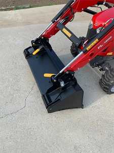 MASSEY FERGUSON 2023 GC1723E Tractor a pie 4WD con componente de núcleo de motor viable - Product Image 2