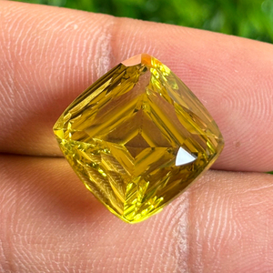 Piedras preciosas sueltas naturales con forma de cojín de cuarzo limón de corte cóncavo de alta calidad para la fabricación de joyas, fabricante célebre de la India - Product Image 1