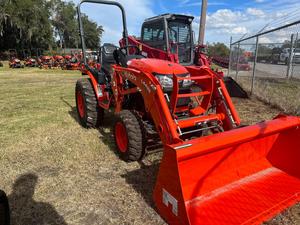Kubota 23HP B2401รถบรรทุก4WD ขนาดเล็กรถแทรกเตอร์ขับเคลื่อนล้อหน้าส่วนประกอบหลักของเกียร์เครื่องยนต์