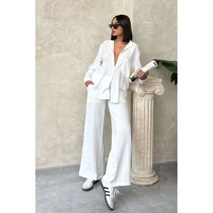Pantalon en polyester texturé Topshow pour femmes - Pantalon long uni avec taille élastique pour plus de confort - Product Image 1