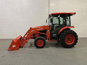 Tracteur Kubota LA555 4WD 2023 avec moteur de 120 ch Tracteur à roues motrices avec roulement de boîte de vitesses de pompe à moteur pour un usage agricole Meilleur prix - Product Image 4