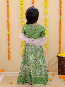 Lehenga Choli de algodón de alta calidad para niñas estilo tradicional boda y fiesta desgaste calidad de exportación - Product Image 2