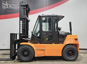 Offre exclusive aux enchères pour chariots élévateurs pneumatiques D70S-7 2021, capacité de maintien de 15 500 lb - Product Image 4