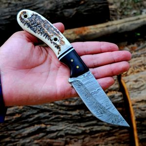 Couteau de camping fait à la main en acier damas gaine en cuir de transport horizontal lame fixe Bushcraft dépouillement cerf corne poignée OEM - Product Image 4