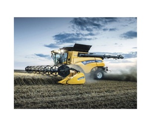 Powerful New Holland CR Revelation 10.90 Series with Dynamic Feed <b>Roll</b> Technology and 24 Hour LED Lighting <b>Kit</b> - Product Image 5