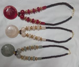 Collar de cuentas de resina de alta calidad, artesanías, el mejor fabricante, collar de joyería de resina, ropa de fiesta para mujer y niñas - Product Image 1