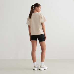 <span class=keywords><strong>T</strong></span>ùy Chỉnh Quá Khổ Crop Boxy Của Phụ Nữ <span class=keywords><strong>T</strong></span>-Shirt 100% Cotton Cao Cấp Chấ<span class=keywords><strong>t</strong></span> Lượng Đồng Bằng Thời Trang Phố OEM ODM Giản Dị Lỏng Phù Hợp Với Tee - Product Image 3