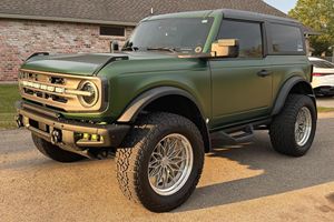 Ford Bronco Big Bend 2022 Usado en Buen Estado, Transmisión Manual de 7 Velocidades, Tapicería Pepita Houndstooth - Product Image 2