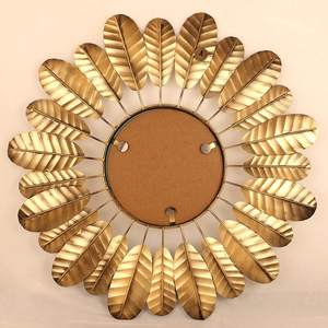 Miroir mural de salon de ferme moderne Feuille de fer encadrée Artisanat Vente en gros Miroir de courtoisie Décoration Fourniture - Product Image 6