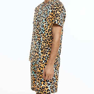 Camiseta y pantalón corto de verano para hombre al por mayor OEM 100% algodón estilo callejero personalizable con características transpirables - Product Image 3