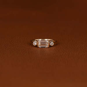 18Kt Gold Luxury Wedding Jewelry Emerald Cut Lab Grown Diamond Engagement Solitaire Ring Side Diamond With Round Cut Women Ring - Product Image 1