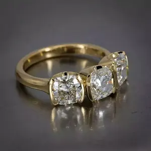 Bague de fiançailles pour femme Tishya Diamond en argent sterling 925 plaqué or avec moissanite taille coussin de 3 carats, style classique pour mariage - Product Image 6