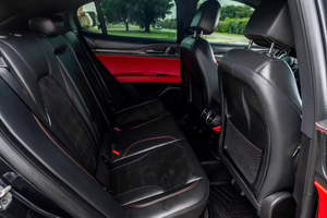 USADO 2024 ¡Oferta Caliente! Glio 505-hp Turbo V6 AWD Cuero Izquierda Totalmente Equipado Automático (8 Velocidades) SUV - Product Image 5