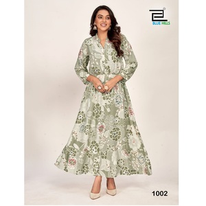 Ensemble Kurti Western Chic pour Femmes, Vêtement Casual en Tissu Rayon d'Inde - Product Image 1