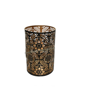 Bougeoir à bougie chauffe-plat élégant en métal fait à la main avec motif de fleurs coupées pour la maison, le salon et la décoration de table - Product Image 1