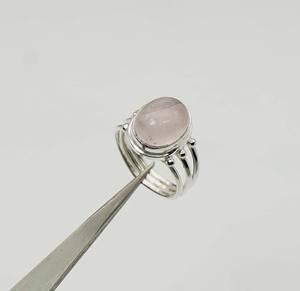925เงินสเตอร์ลิงตุลาคมพลอยหินโรสควอตซ์พร้อมฐานหนามเตยรูปไข่หลายวงแหวนก้าน - Product Image 4