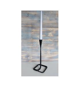 Bougeoir en fer de style gothique avec un design artisanal unique pour la décoration intérieure de mauvaise humeur, les thèmes d'Halloween et l'esthétique dramatique - Product Image 5