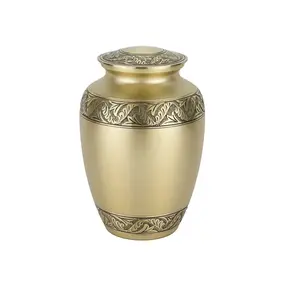 Urne de crémation de style américain de style vintage Belle bonne impression Décorative pour la maison Utilisation polyvalente Conception faite à la main pour les adultes - Product Image 1