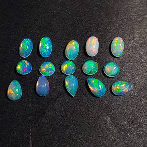 Opale d'Éthiopie Naturelle Pierres Précieuses en Vrac Multi Feu Welo Opale Qualité Mix Cabochon Ovale Poire Forme Opale Blanche avec Certificat IGI - Product Image 3
