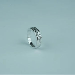 แหวนเพชรมอยส์ซอไนท์สำหรับห้องปฏิบัติการสุดหรูทรงกลม VS1ใสรับประกัน GI SGL โกลด์โรสโกลด์ขายส่ง - Product Image 1