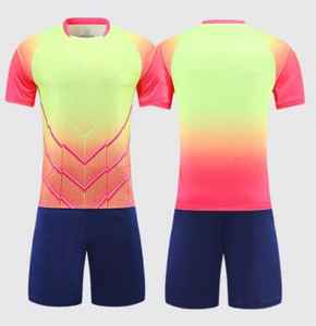 100% Polyester Sublimation Imprimé Football Porter Séchage Rapide Respirant Ensemble pour Football et Volleyball Uniformes - Product Image 5