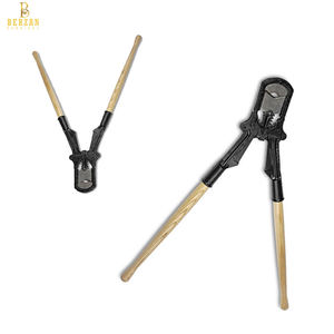 Peigne Décorneur Manuel Amélioré Keystone Confortable en Acier Inoxydable Décorneur Facile de BERZAN SURGICAL - Product Image 5