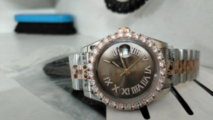 Montre en diamant en acier inoxydable de luxe de la plus haute qualité, diamant personnalisé, argent 925, glace VVS, montre pour homme cultivée en laboratoire - Product Image 2