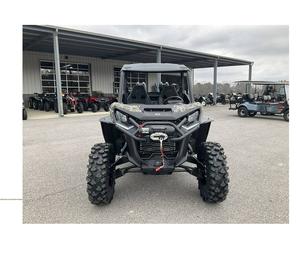 UTV Can-Am Commander X Mr 1000R 2026 de Fábrica, Color Camuflaje Dark Wildland, para Adultos - Product Image 1