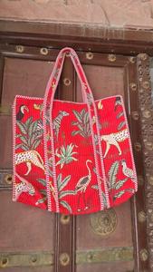 กระเป๋าผ้าฝ้ายพิมพ์ลายบล็อกด้วยมือซิปวินเทจเป็นมิตรต่อสิ่งแวดล้อมสำหรับฤดูใบไม้ร่วง - Product Image 2