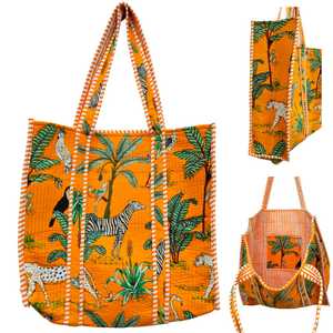 Sac fourre-tout design Eco Conscious en tissu de qualité supérieure avec des imprimés artistiques en blocs - Product Image 3