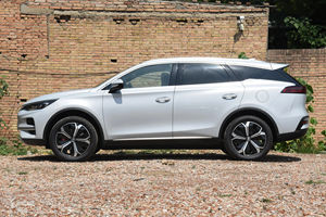 SUV Eléctrico Usado de Largo Alcance 2025, 635 km de Autonomía, 4x4, Modelo Insignia con 380 kW de Potencia Combinada, 0 a 100 km/h en 4.4s - Product Image 6