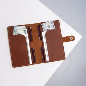 Cartera de viaje de cuero genuino personalizada, soporte para pasaporte familiar, botón de bloqueo RFID, organizador de estuche grabado de estilo Vintage - Product Image 1