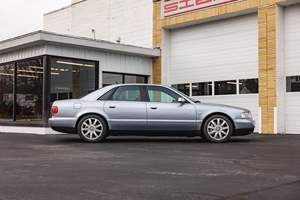 สินค้าพร้อมส่งมือสอง S8 Audi ความละเอียดแบบ LHD/RHD 2003 - Product Image 2